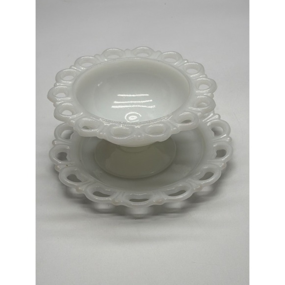 Vintage Milk Glass Compote Candy Dish with Reticulated Lattice Edge Pedestal‎
